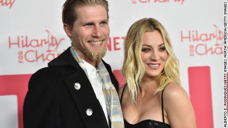 Actress Kaley Cuoco Is Married Cnn Video Kaley christine cuoco is an american film and television actress and singer. actress kaley cuoco is married
