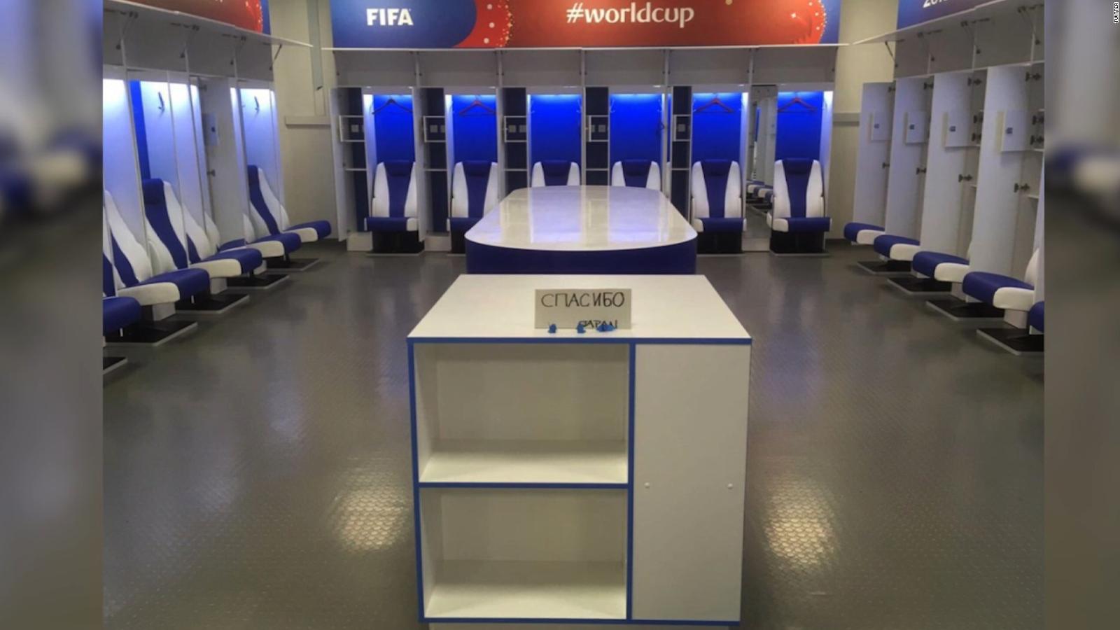 Japans World Cup Team Leaves Behind A Spotlessly Clean Locker Room Cnn
