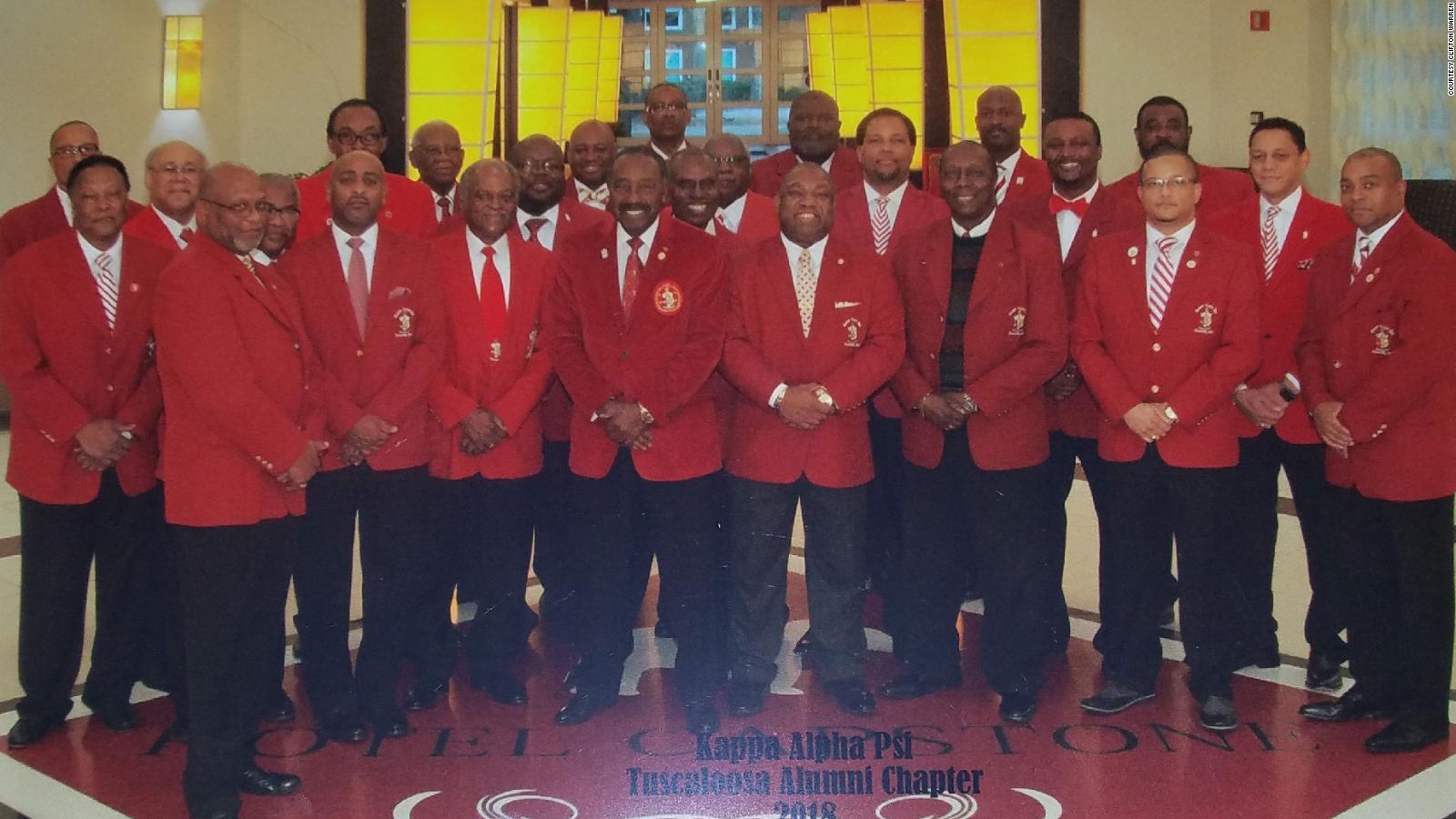 black-fraternity-group-says-alabama-restaurant-refused-to-host-their