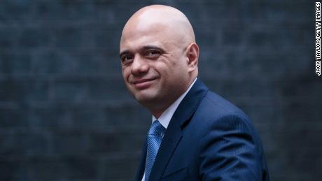 The British government apologizes to 18 Windrush victims who have been criticized as 