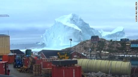 Video: 11 million-ton iceberg threatens tiny village