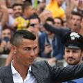 Cristiano Ronaldo Juventus signing 1 