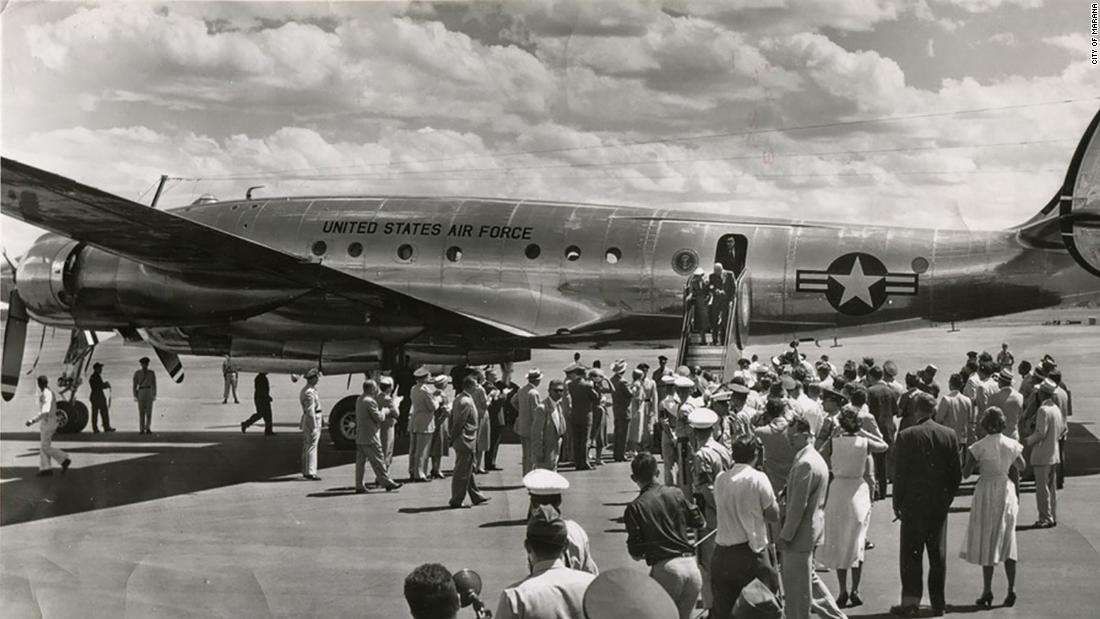 President Dwight Eisenhower and First Lady Mamie Eisenhower exit &quot;Air Force One,&quot; a Lockheed Constellation named Columbine II in 1953.