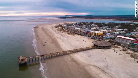 Tybee Island will fight Georgia governor's 'reckless mandate' to reopen