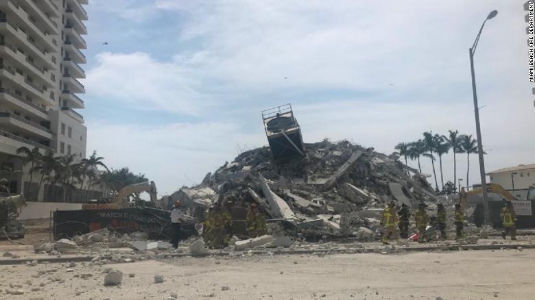 MAGA Video, Dotard's Miami Beach Building Collapsed just ...