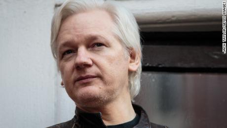 Bungled court filing cites charges against Assange