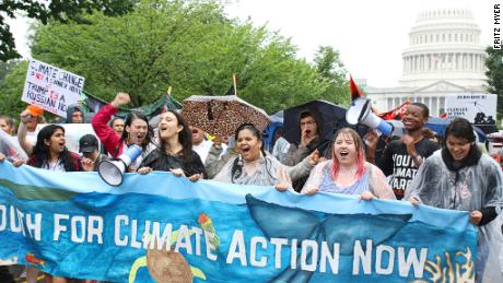 Can &#39;climate kids&#39; take on governments and win?
