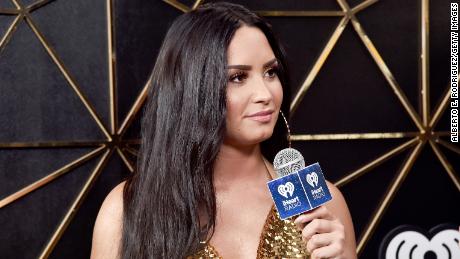 Demi Lovato 911 Call No Sirens Please Cnn Video