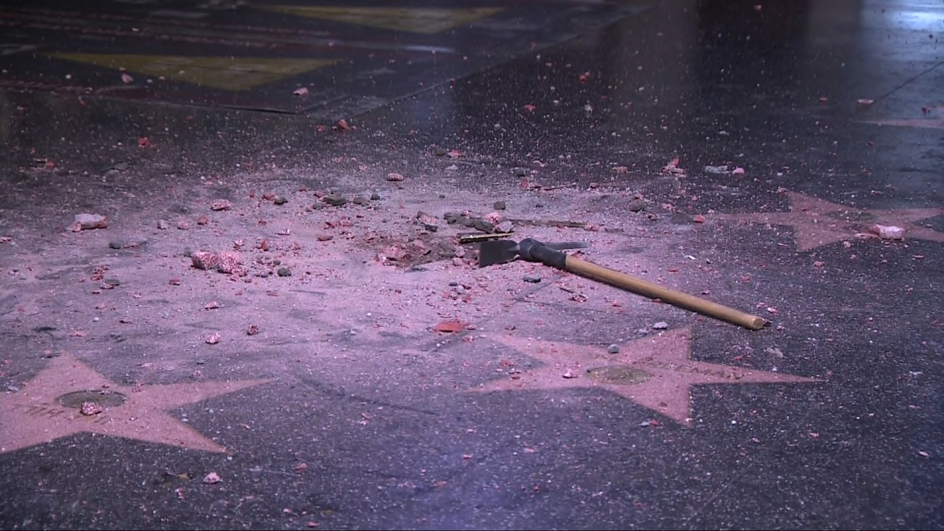 President Trump S Walk Of Fame Star Was Smashed To Pieces Cnn - trump star hollywood brawl