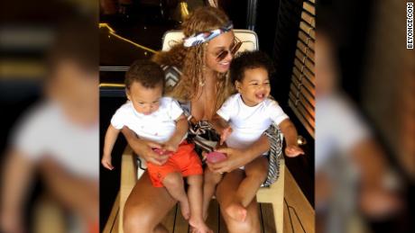 Beyoncé Shares Photo Of Twins Cnn Video