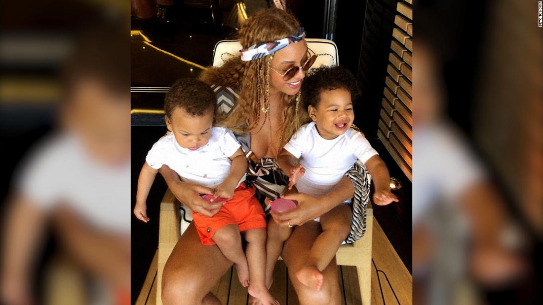 In June 2017 the singer and husband rapper Jay-Z w&lt;a href=&quot;https://www.cnn.com/2017/06/18/entertainment/beyonce-babies/index.html&quot; target=&quot;_blank&quot;&gt;elcomed twins Rumi and Sir Carter. &lt;/a&gt;She&#39;s &lt;a href=&quot;https://www.cnn.com/videos/cnnmoney/2018/07/26/beyonce-twins-photo-instagram-vo-vpx.hln&quot; target=&quot;_blank&quot;&gt;seen here with the toddlers&lt;/a&gt; in July 2018. 