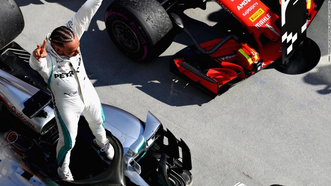 Hamilton -- 213 points&lt;br /&gt;Vettel -- 189 points&lt;br /&gt;Raikkonen -- 146 points
