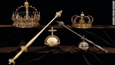 Swedish royal jewels stolen by thieves who fled by speedboat