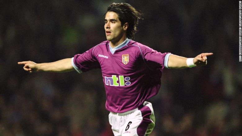 Juan Pablo Angel signed for Aston Villa in 2001 but struggled on his arrival.