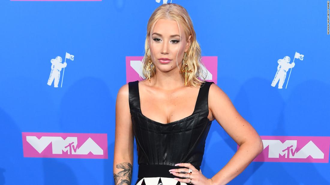 Iggy Azalea Leaves Social Media After Topless Pics Leaked Cnn