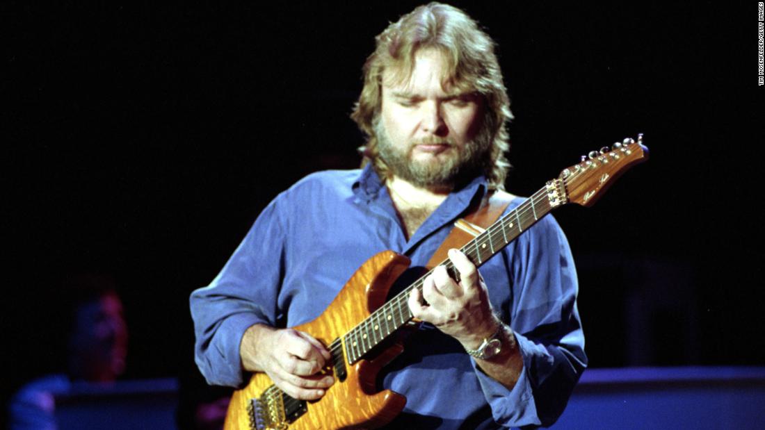 Retired guitarist &lt;a href=&quot;https://www.cnn.com/2018/08/23/entertainment/ed-king-lynyrd-skynyrd-death/index.html&quot; target=&quot;_blank&quot;&gt;Ed King&lt;/a&gt;, who co-wrote the Lynyrd Skynyrd hit &quot;Sweet Home Alabama,&quot; the tune with the classic riff that became a Southern rock anthem, died on August 23, his Facebook page said. The post did not include a cause of death or King&#39;s age.