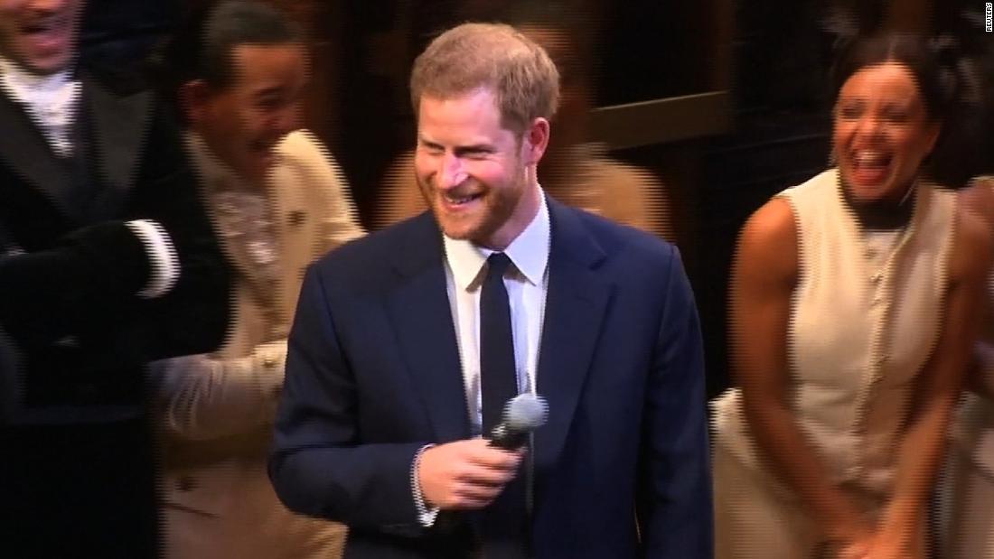 Prince Harry sings, stuns 'Hamilton' cast CNN Video