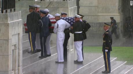 mccain lie in state capitol steps rain cupp vpx_00011010.jpg