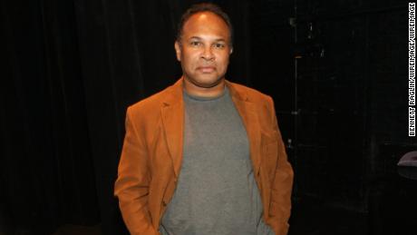 Actor Geoffrey Owens is responded to criticism over his job with Trader Joe&#39;s