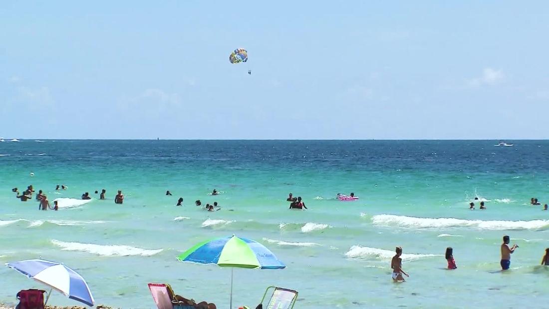 Topless Concurrido Y Muy Divertido Es Miami Beach Cnn Video