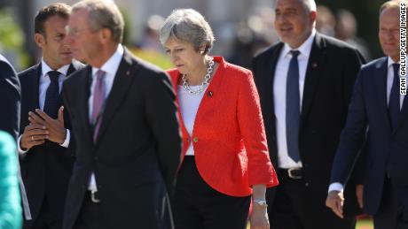 UK Prime Minister Theresa May, France&#39;s Emmanuel Macron, left, and other leaders at the summit.