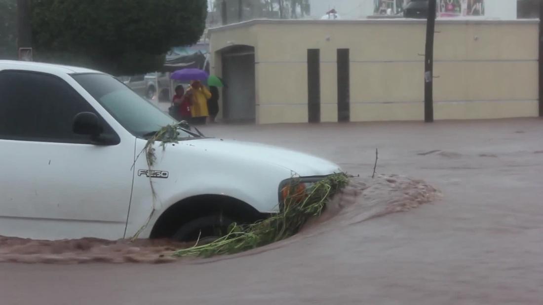 Sinaloa recurre a la ayuda para damnificados por inundaciones - CNN Video