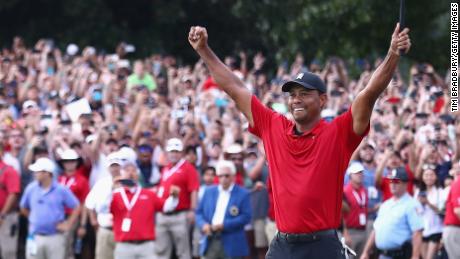 How The World Reacted To Tiger Woods Historic Victory Cnn