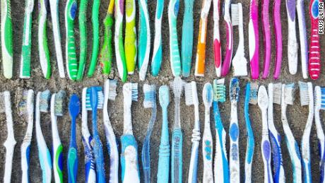 Don&#39;t rinse after brushing and other tips for better dental health 