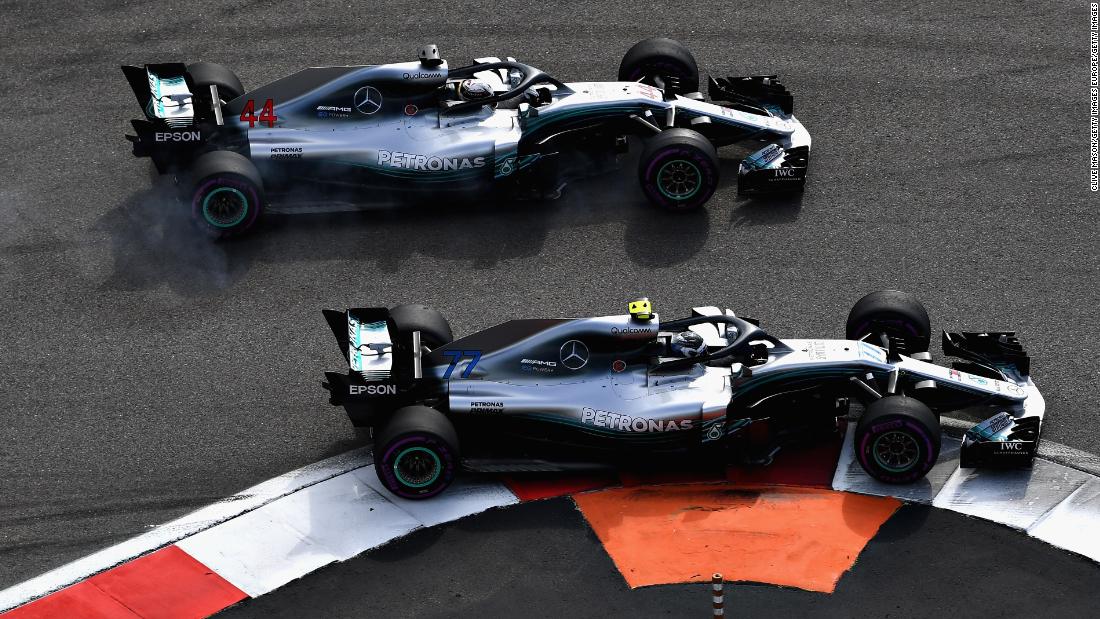 Lewis Hamilton (no 44) overtook fellow Mercedes driver Valtteri Bottas under team orders on his way to a decisive victory in the 2018 F1 title race as he extended his advantage over Sebastian Vettel to 50 points. 