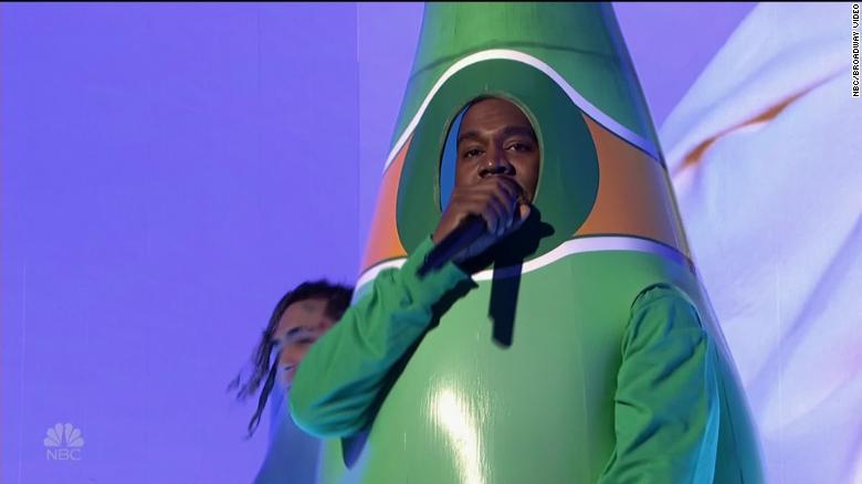 Twitter roasts Kanye for 'SNL' performance