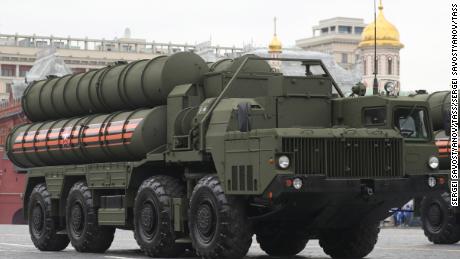 An S-400 Triumf surface-to-air missile system seen in Moscow&#39;s Red Square during a dress rehearsal of the upcoming 9 May military parade marking the 73rd anniversary of the victory in the Great Patriotic War, the Eastern Front of World War II. Sergei Savostyanov/TASS (Photo by Sergei Savostyanov\TASS via Getty Images)