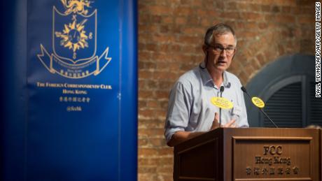 In this photo taken on August 14, 2018, Victor Mallet, a Financial Times journalist and vice president of the Foreign Correspondents&#39; Club (FCC) speaks ahead of a talk by Andy Chan, founder of the Hong Kong National Party.