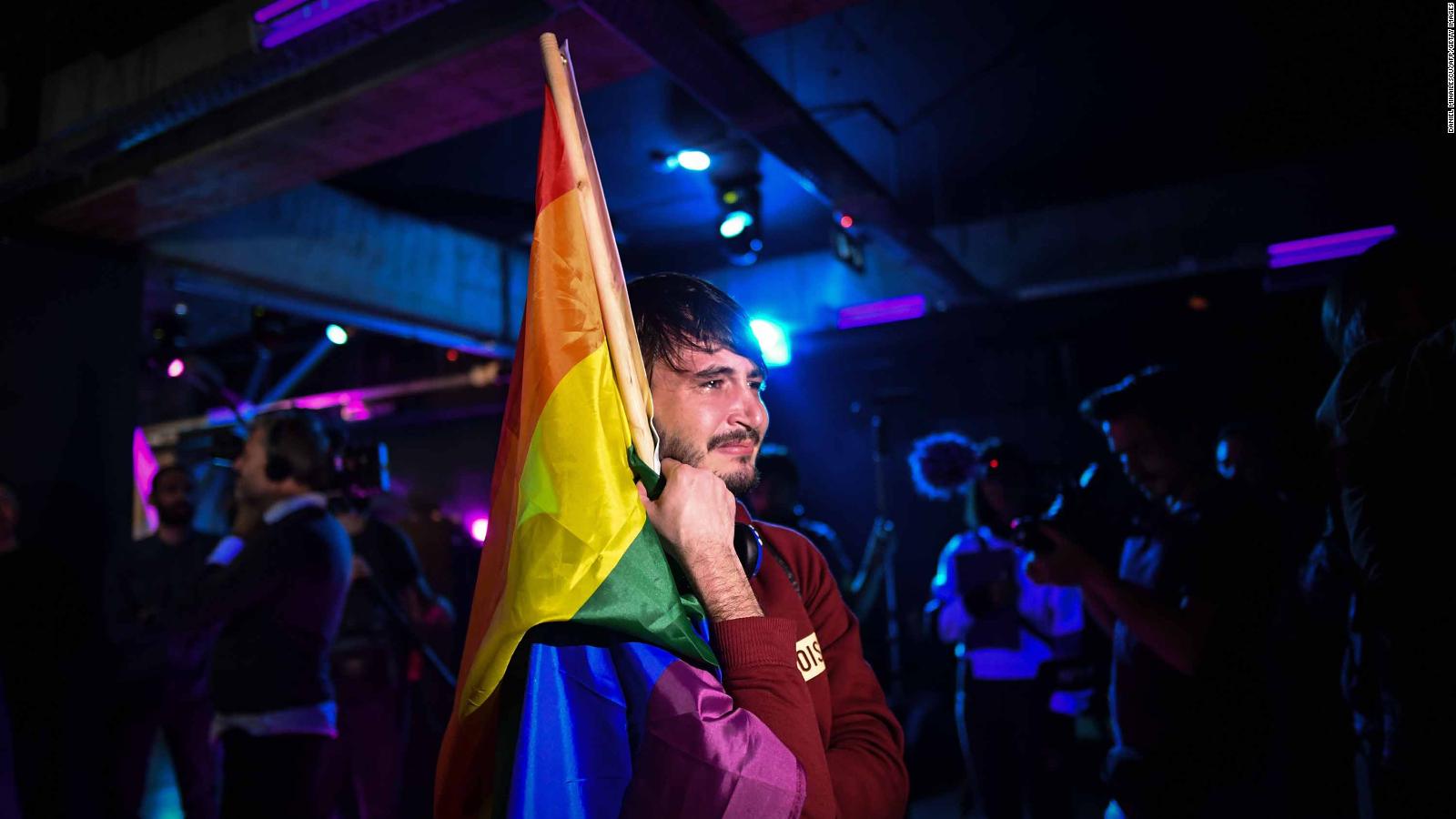 Romania Vote To Ban Same Sex Marriage Fails On Low Turnout
