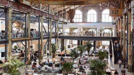 There are no job titles at Gusto, intead they have different levels of employees. 