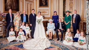 Princess Beatrice marries Edoardo Mapelli Mozzi in secret ceremony