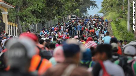 El presidente Hern ndez aborda los comentarios del presidente Trump de la existencia de ciudadanos sirios en la caravana