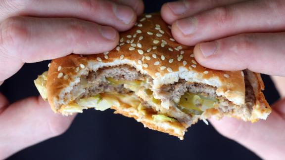 Burger Chains Graded On Annual Antibiotics Report Card Cnn 
