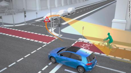 Sensors above the traffic light can detect cyclists and pedestrians (photo provided by VW). 