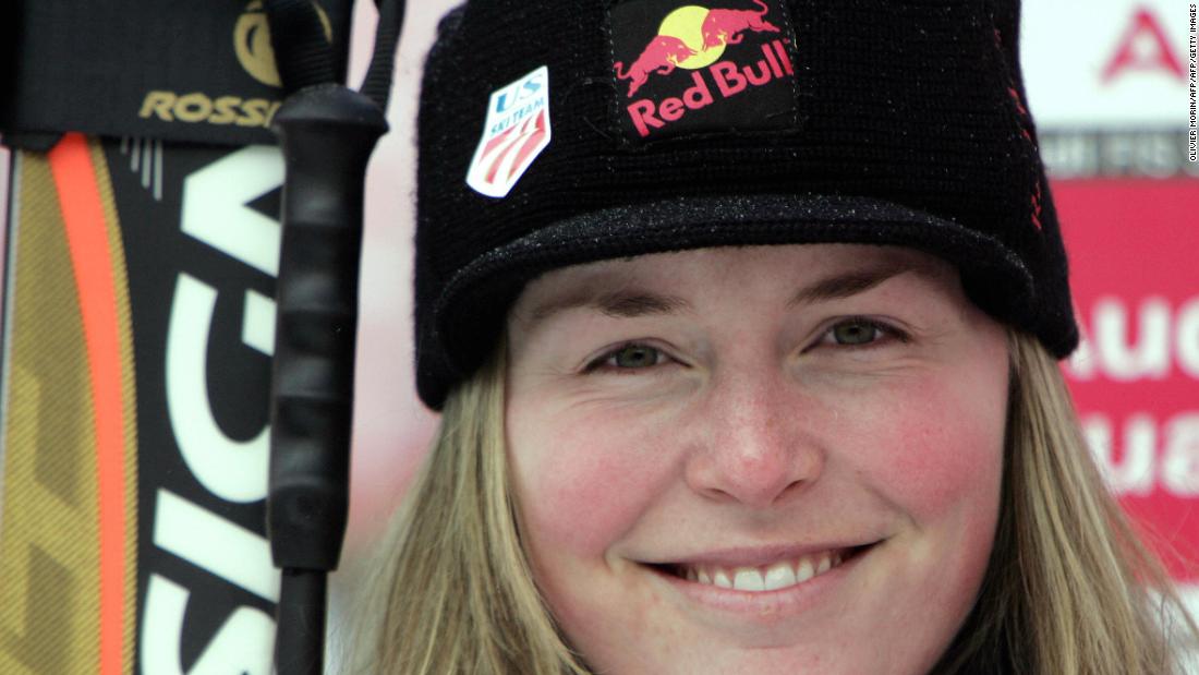 In 2005, Vonn signed with Red Bull and began working with a completely new coaching team. She seemed set for the start of something special. 