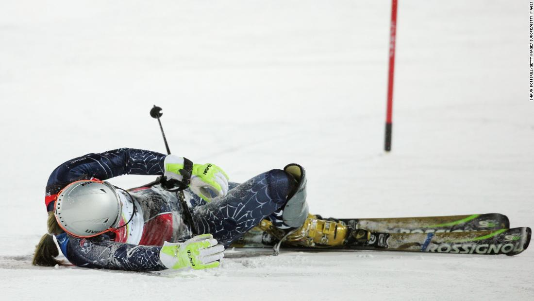 Any momentum from the new deal was slowed during the 2006 Olympics in Italy, though. A fall in practice resulted in a short stay in hospital. She recovered in time to compete but could only manage seventh in the Super G and eighth in the downhill events.