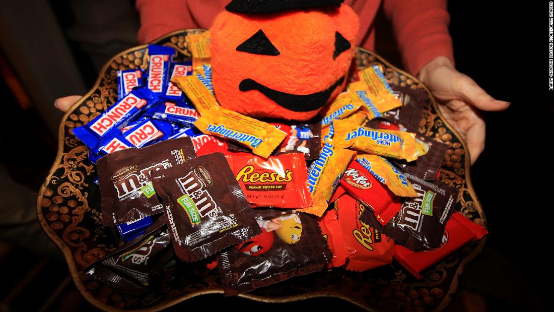 Fun-size Halloween candies have more calories than you might think. If you eat one fun-size M&amp;amp;M regular and peanut, a Twix, Almond Joy, Milky Way, Snicker, Butterfinger, Baby Ruth, Skittles and 30 candy corns, you&#39;ve got a whopping 923 calories to burn off.