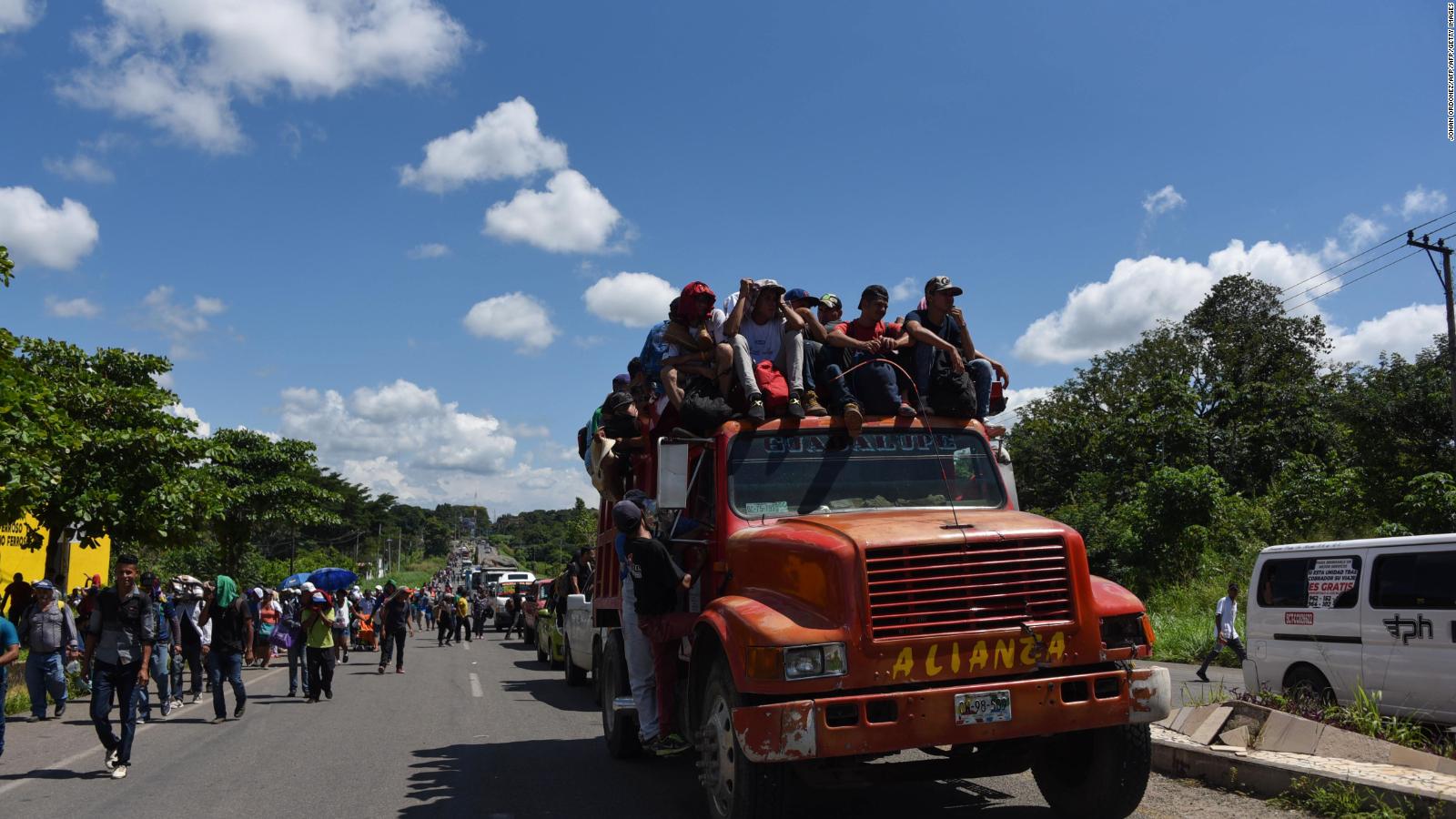 Caravana de centroamericanos deciden la ruta de M xico a EE.UU