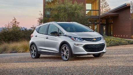 GM pushes national electric car plan as Trump tries to roll back emissions standards