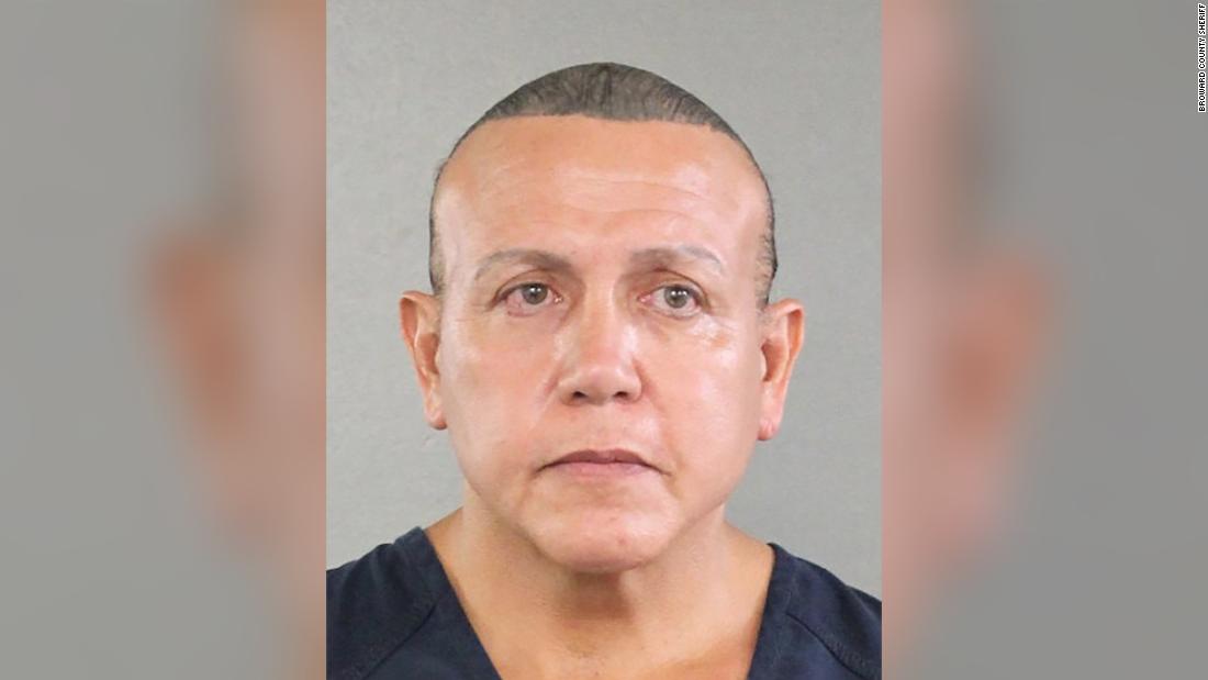 Mail bomb suspect Cesar Sayoc pleads guilty 