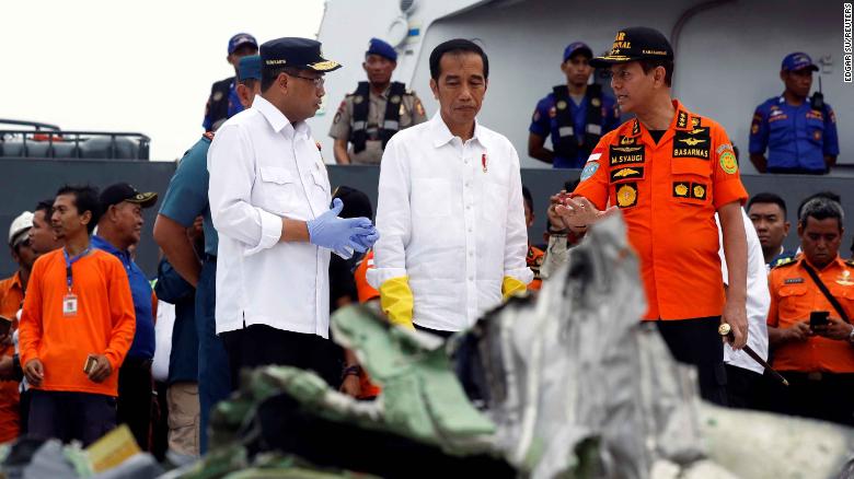 Indonesian President Joko Widodo inspects debris recovered from Lion Air Flight JT 610 on Tuesday, October 30.