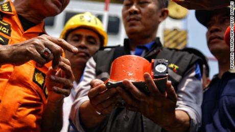 Lion Air: Indonesian investigators find device that should help explain why the new Boeing crashed