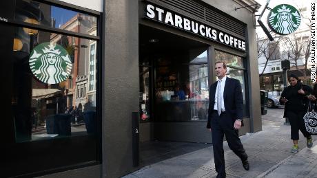 Starbucks wants to open 2,100 new stores next year 