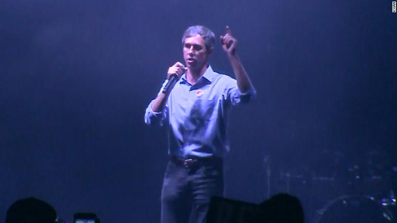 O'Rourke congratulates Cruz on his victory