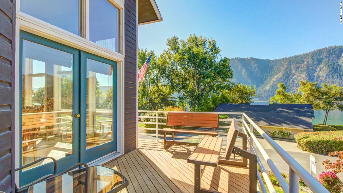 Should You Buy Or Rent A Vacation Home Cnn 