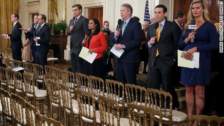 Reporters condemn White House decision to bar CNN's Acosta